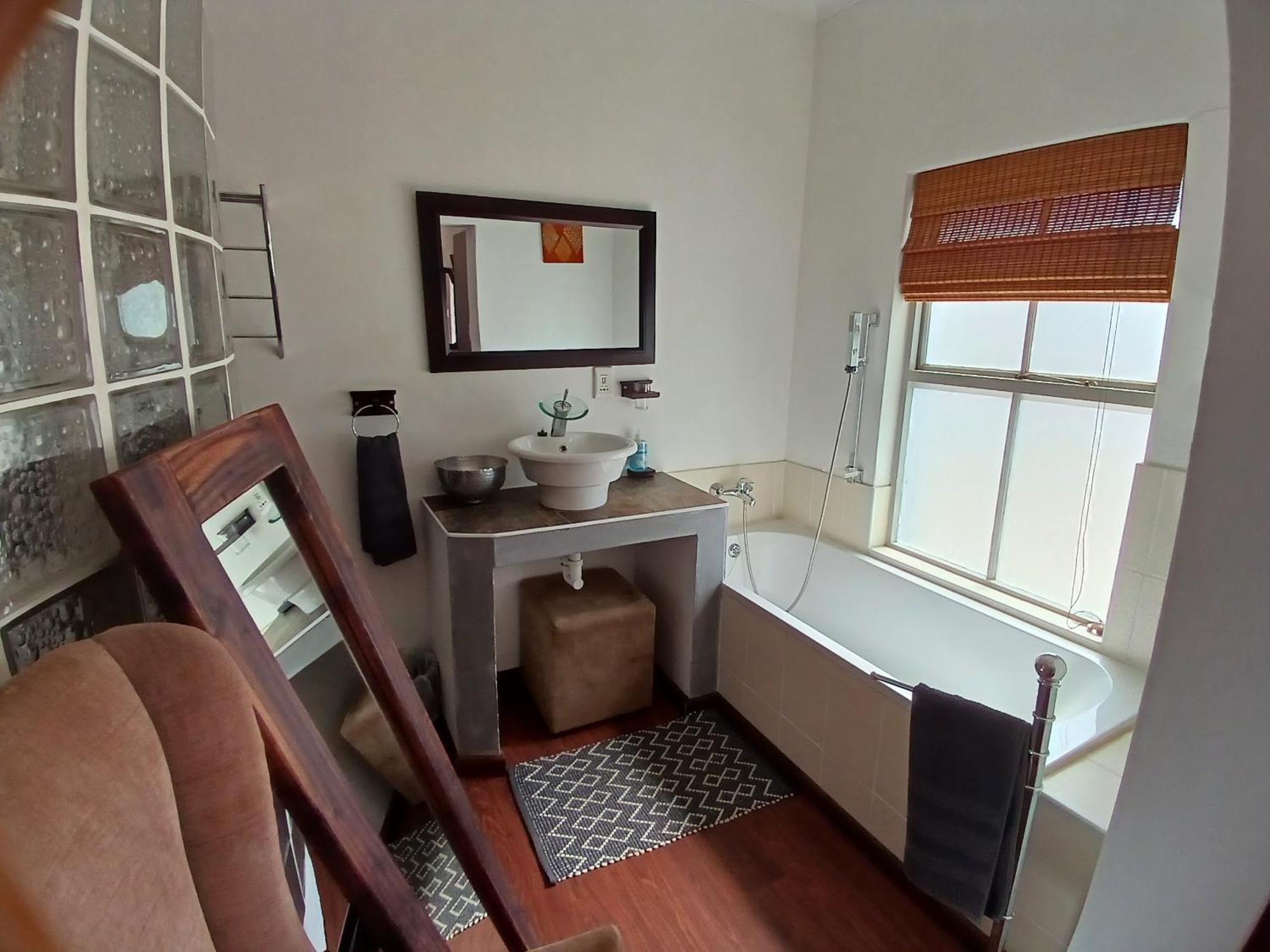Ons Stee Bed And Breakfast Уелингтън Екстериор снимка