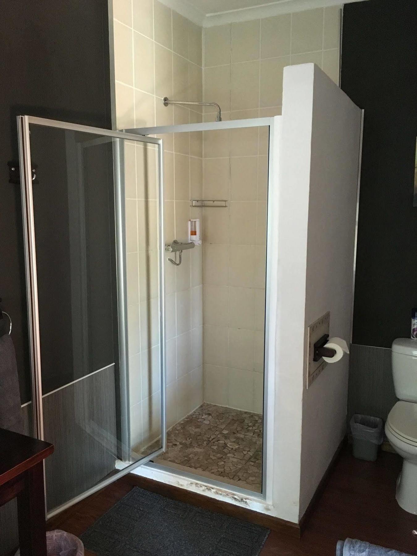 Ons Stee Bed And Breakfast Уелингтън Екстериор снимка