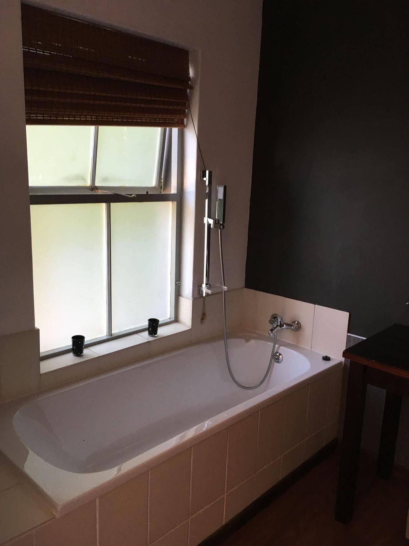 Ons Stee Bed And Breakfast Уелингтън Екстериор снимка